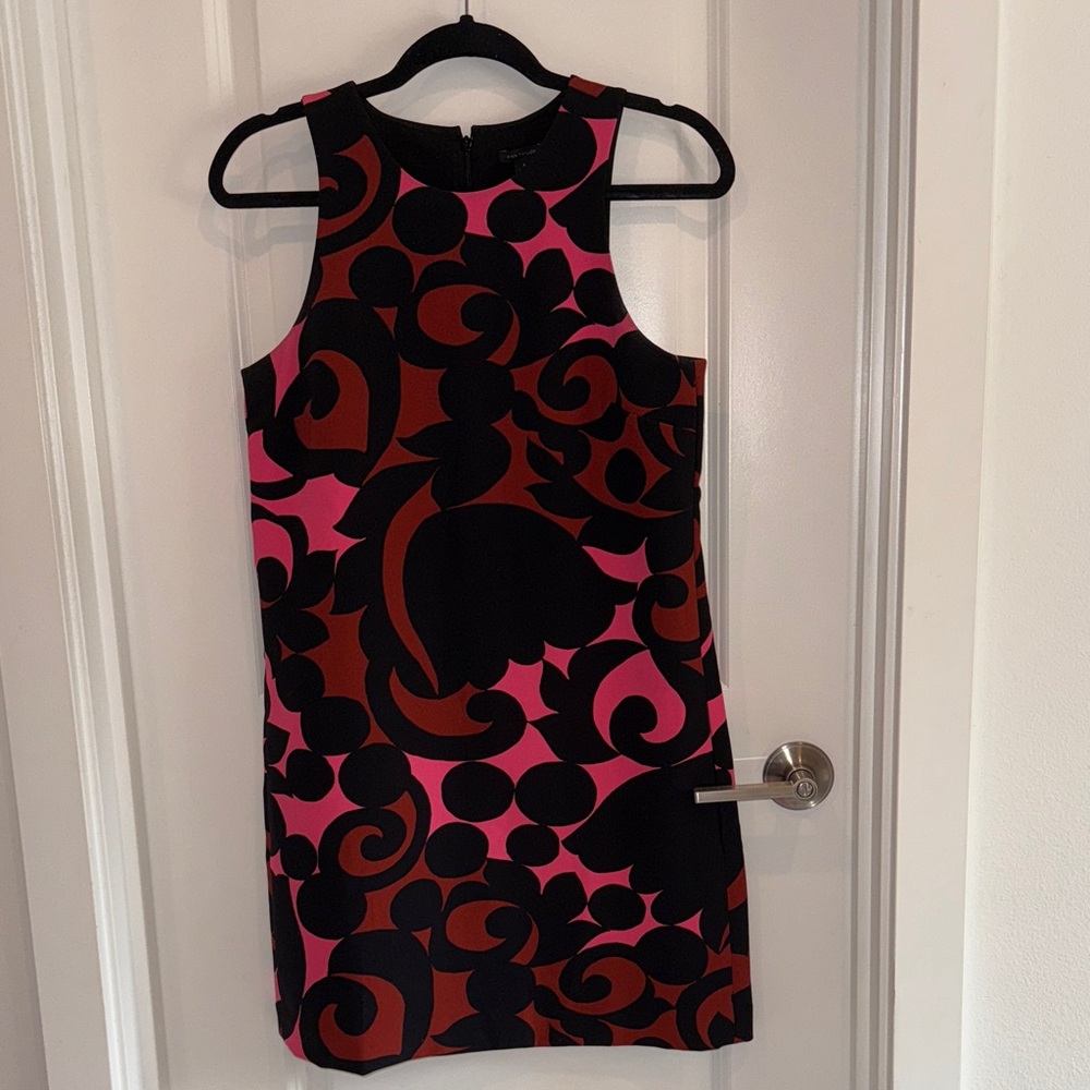 Ann Taylor Pink, Burnt Orange and Black Patterned Mini Dress Size 4